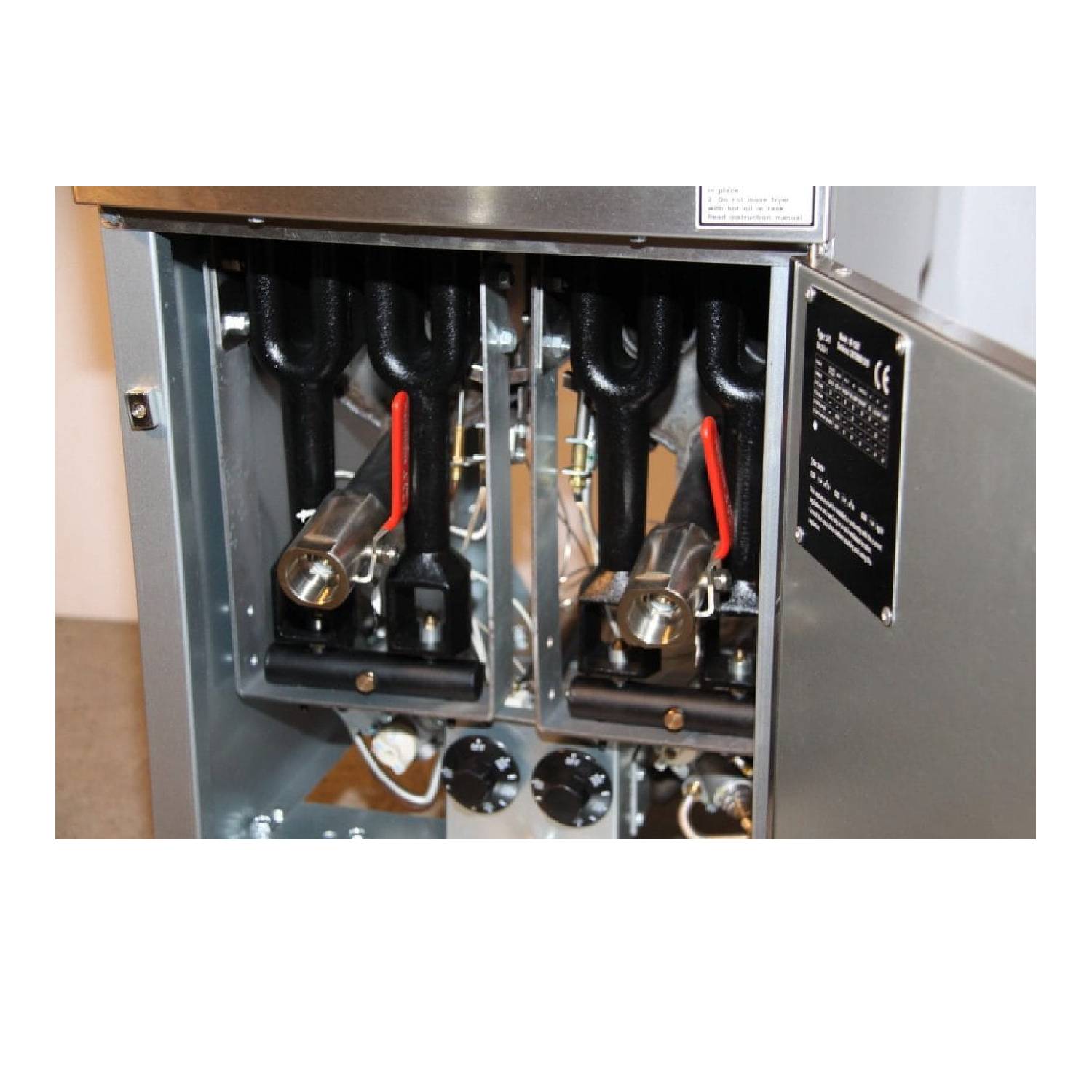 Infernus Natural Gas Twin Tank Fryer – 2 Baskets (2 x 9ltr tanks) Infernus Natural Gas Twin Tank Fryer - 2 Baskets (2 x 9ltr tanks)