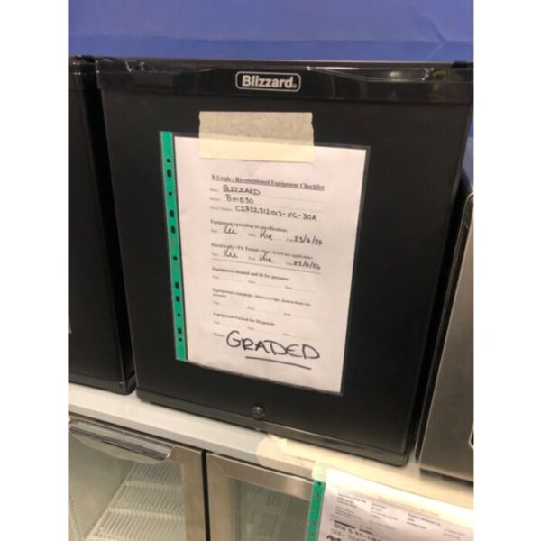 GRADED Blizzard BMB30 Mini Bar (10 Bottles) GRADED Blizzard BMB30 Mini Bar (10 Bottles)