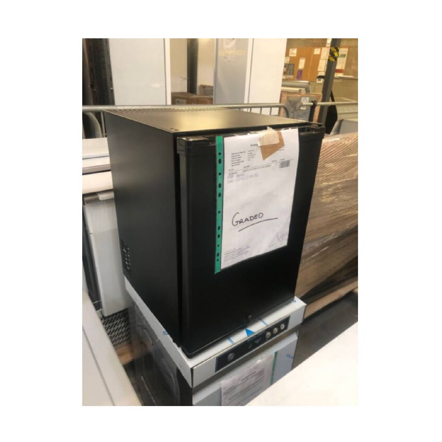 Blizzard BMB40 Mini Bar – Graded Commercial Mini Bar Fridge