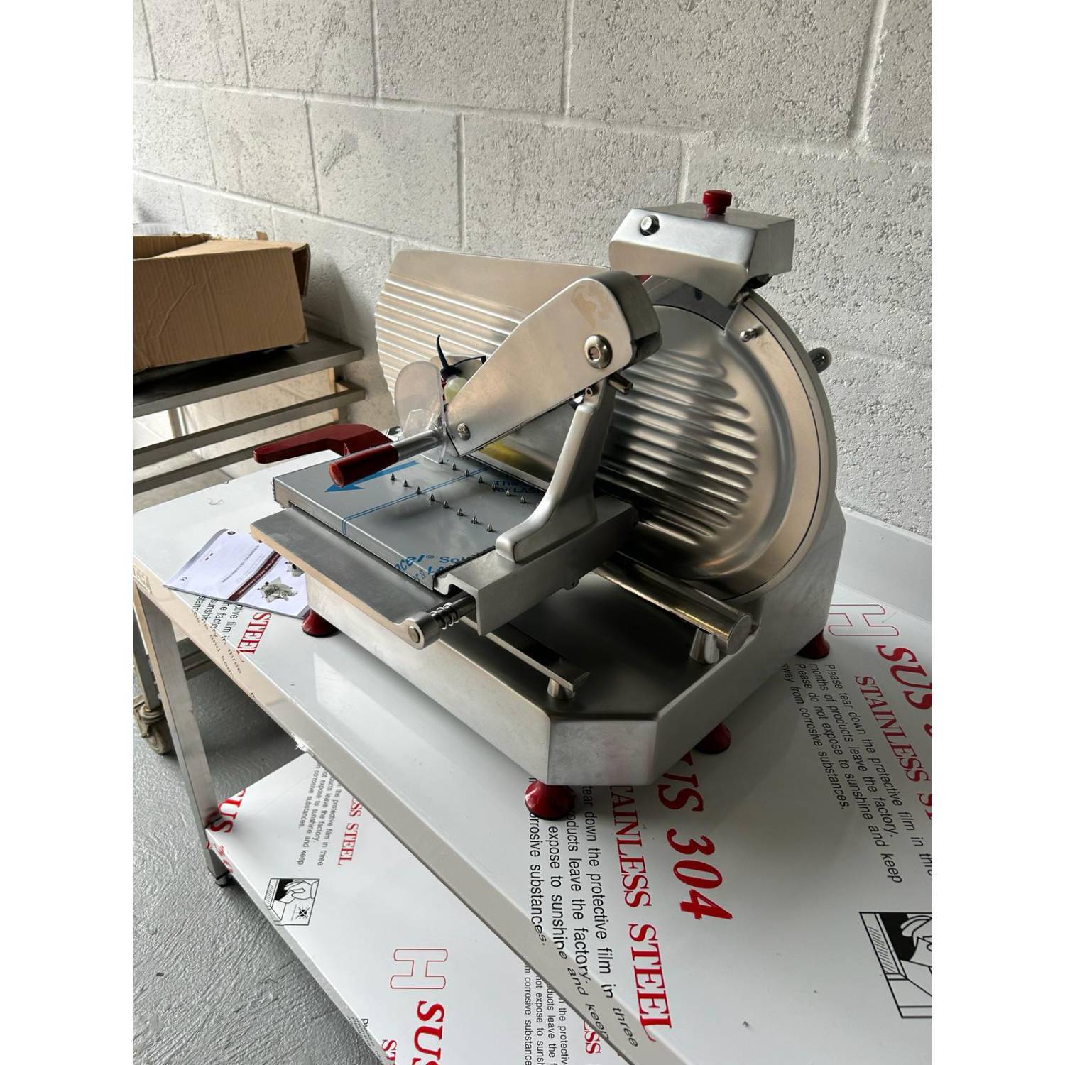 GGF Vertical Meat Slicer – 330mm Blade – GGF330V GGF Vertical Meat Slicer - 330mm Blade - GGF330V