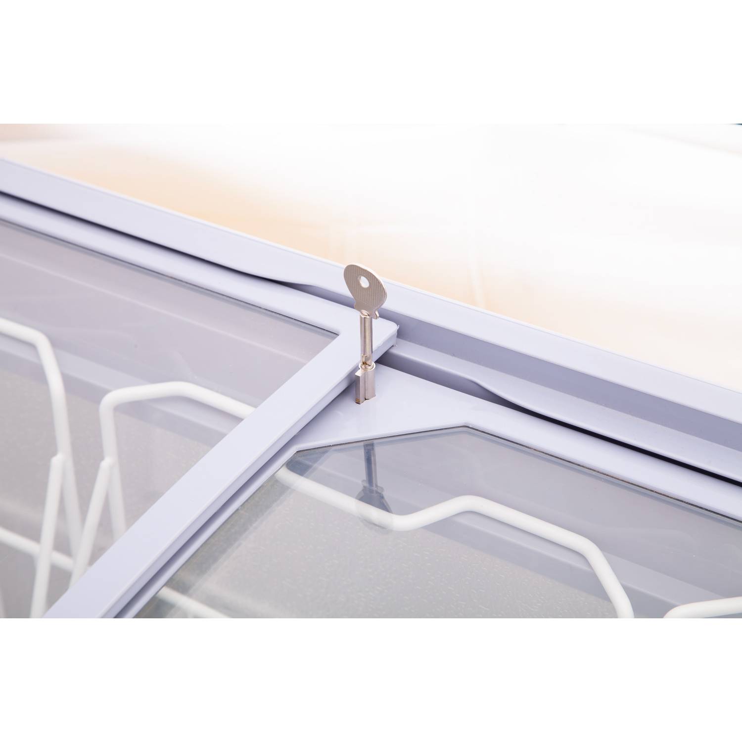 HOSTY Chest Freezer with Sliding Glass Top, 270L HOSTY Chest Freezer with Sliding Glass Top, 270L
