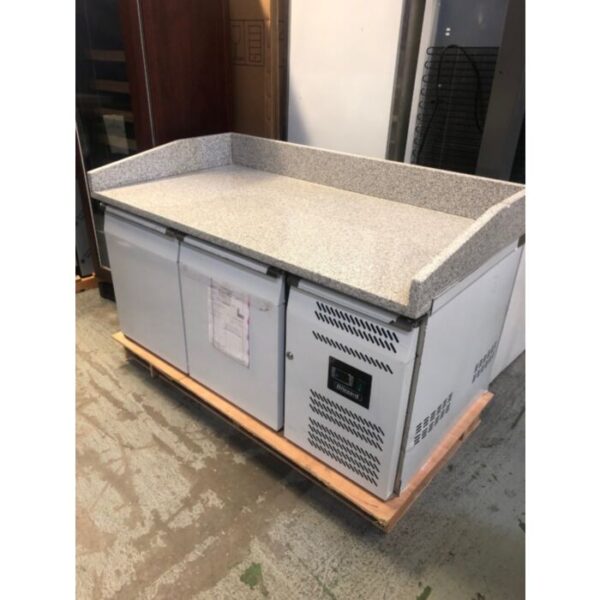 GRADED Blizzard Double Hinged Door Pizza Prep Counter w/ Granite Top