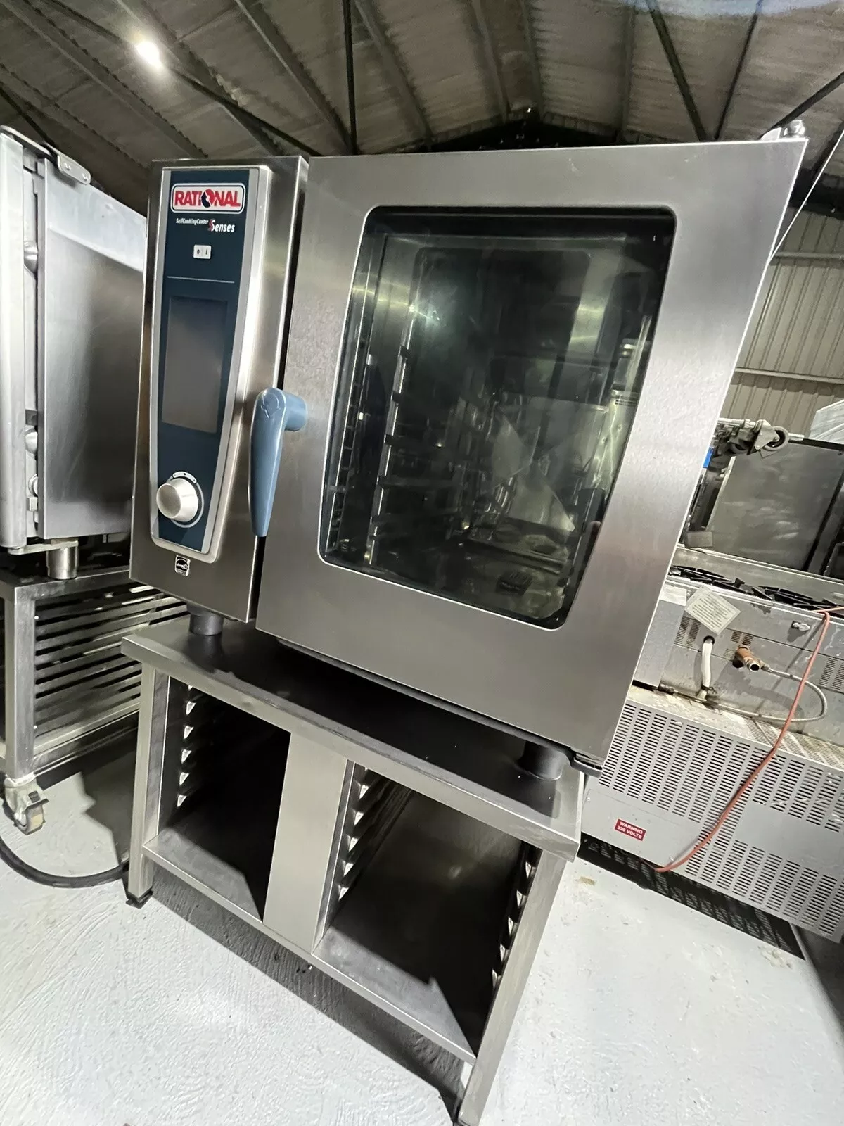 Rational SCCWE 61E 6 Grid Electric Single Phase Combi Oven on a UGII Stand Rational SCCWE 61E 6 Grid Electric Single Phase Combi Oven on a UGII Stand - Image 3