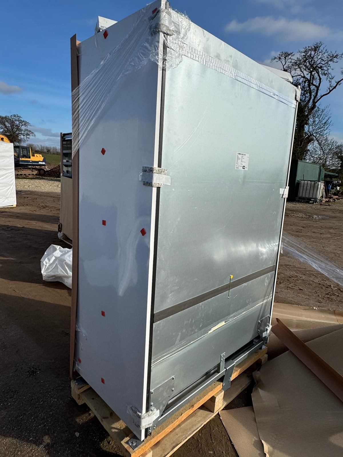 Galaxy G14 1.4m Multideck Display Fridge in Stainless Steel – Graded Galaxy G14 1.4m Multideck Display Fridge in Stainless Steel - Graded - Image 3