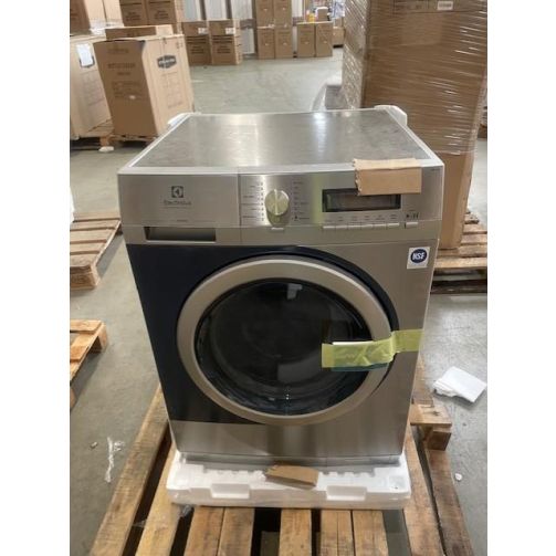 GRADED Electrolux WE170V myPRO Smart Professional Washer Gravity drain – 8kg Capacity GRADED Electrolux WE170P myPRO Smart Professional Washer with Drain Pump – 8kg Capacity