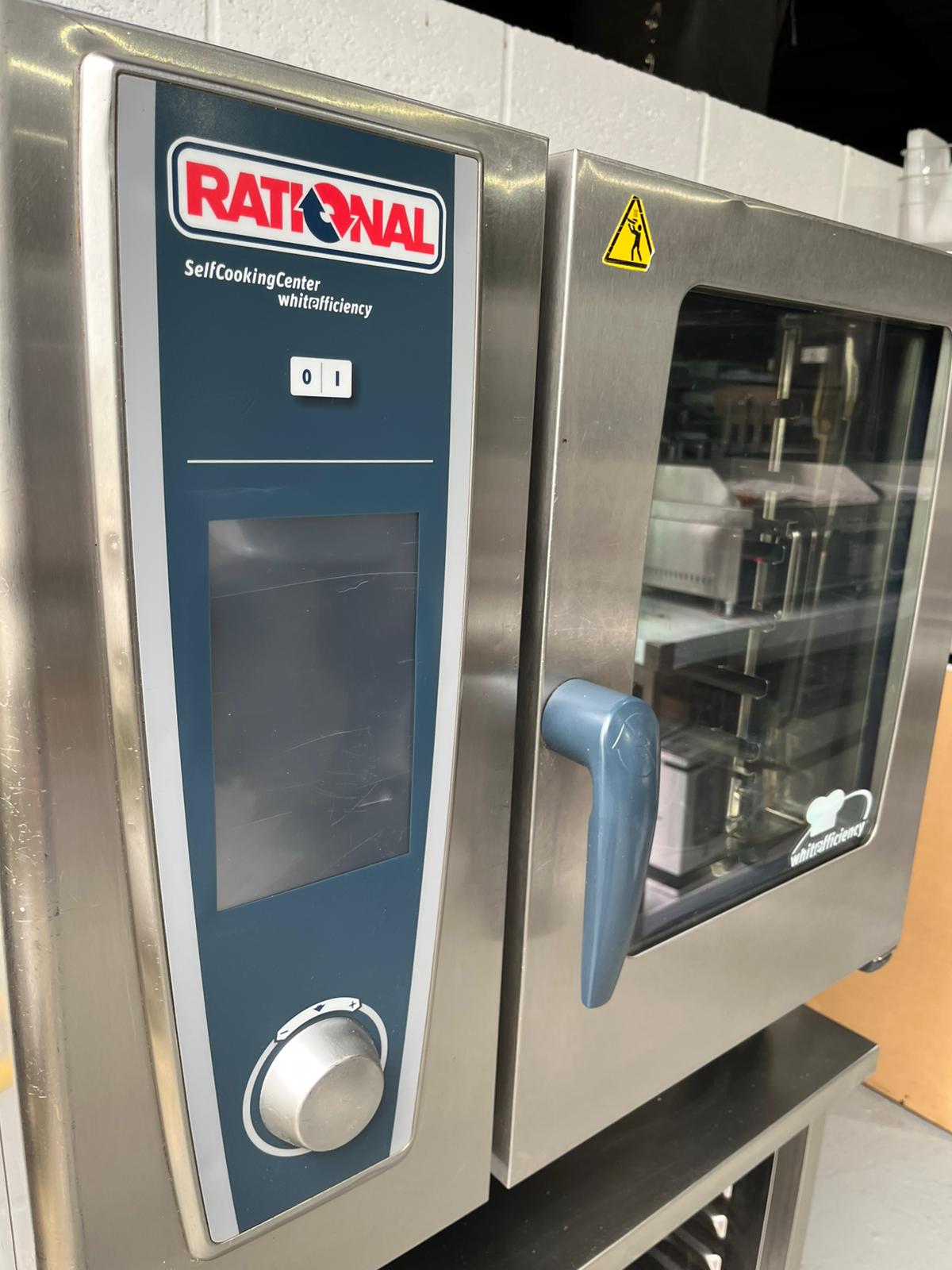 Rational SCCWE 61/1 6 Grid Gas Combi Oven on a UGII Stand Rational SCCWE 61/1 6 Grid Gas Combi Oven on a UGII Stand - Image 2