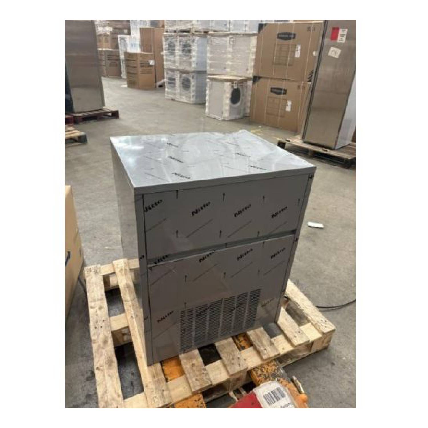 Masterfrost M800 80kg Ice Maker – Graded Commercial Ice Machine Masterfrost M800 80kg Ice Maker – Graded Commercial Ice Machine
