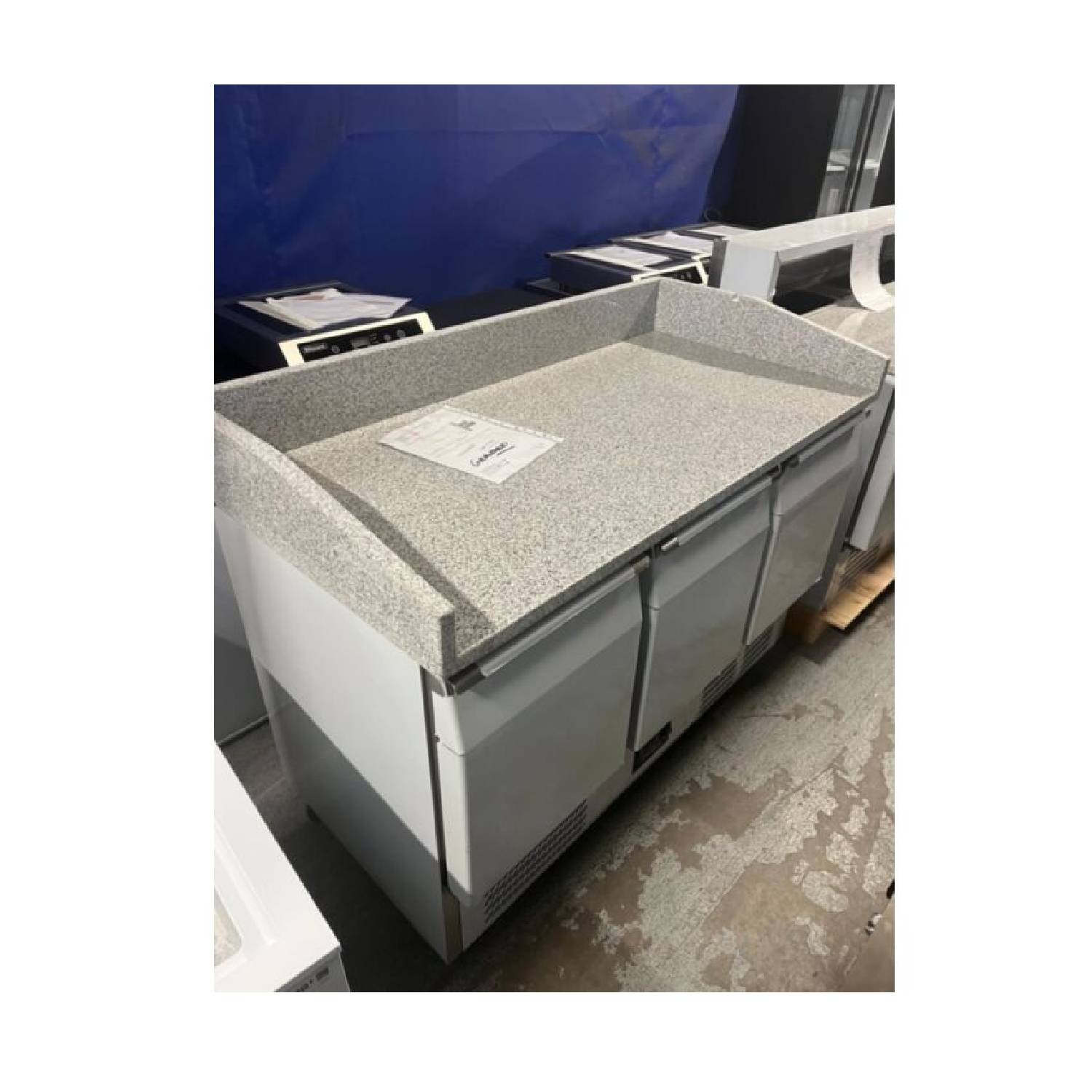 Blizzard BCC3PIZZA Compact Triple Door Pizza Prep Counter – Graded Commercial Pizza Prep Fridge