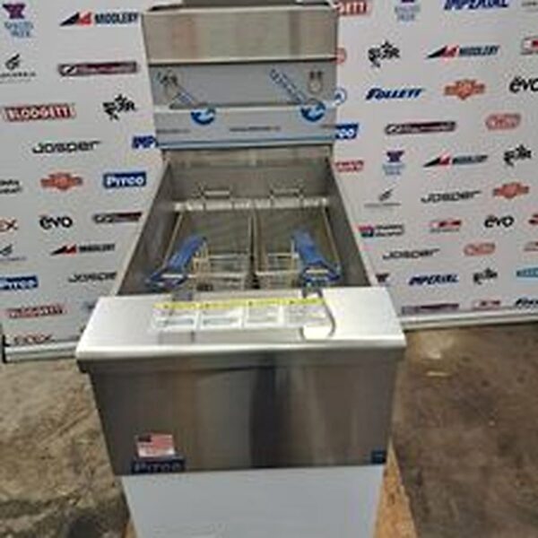 Pitco CE-VF35S Natural Gas Fryer – Graded Commercial Single Tank Fryer