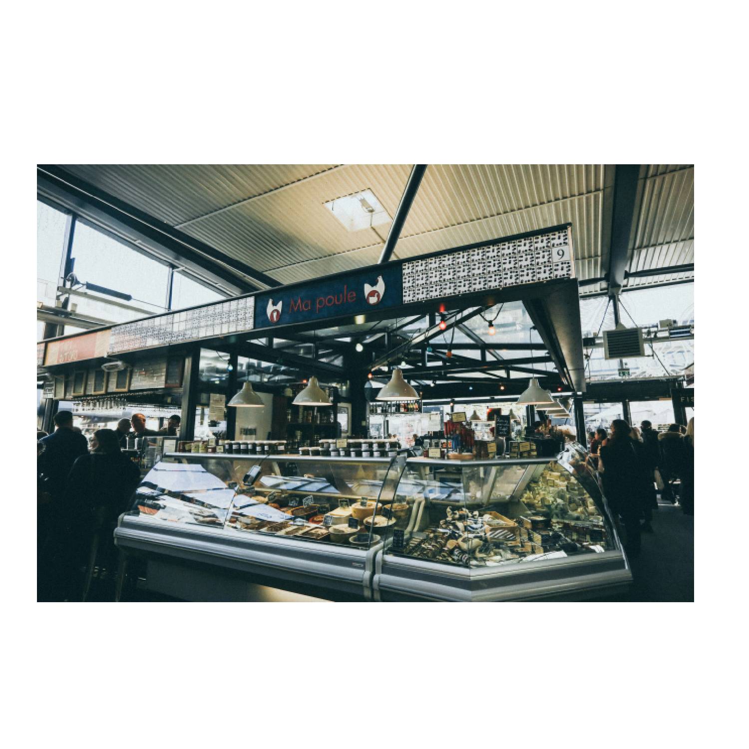 Choosing the Perfect Deli Display Case