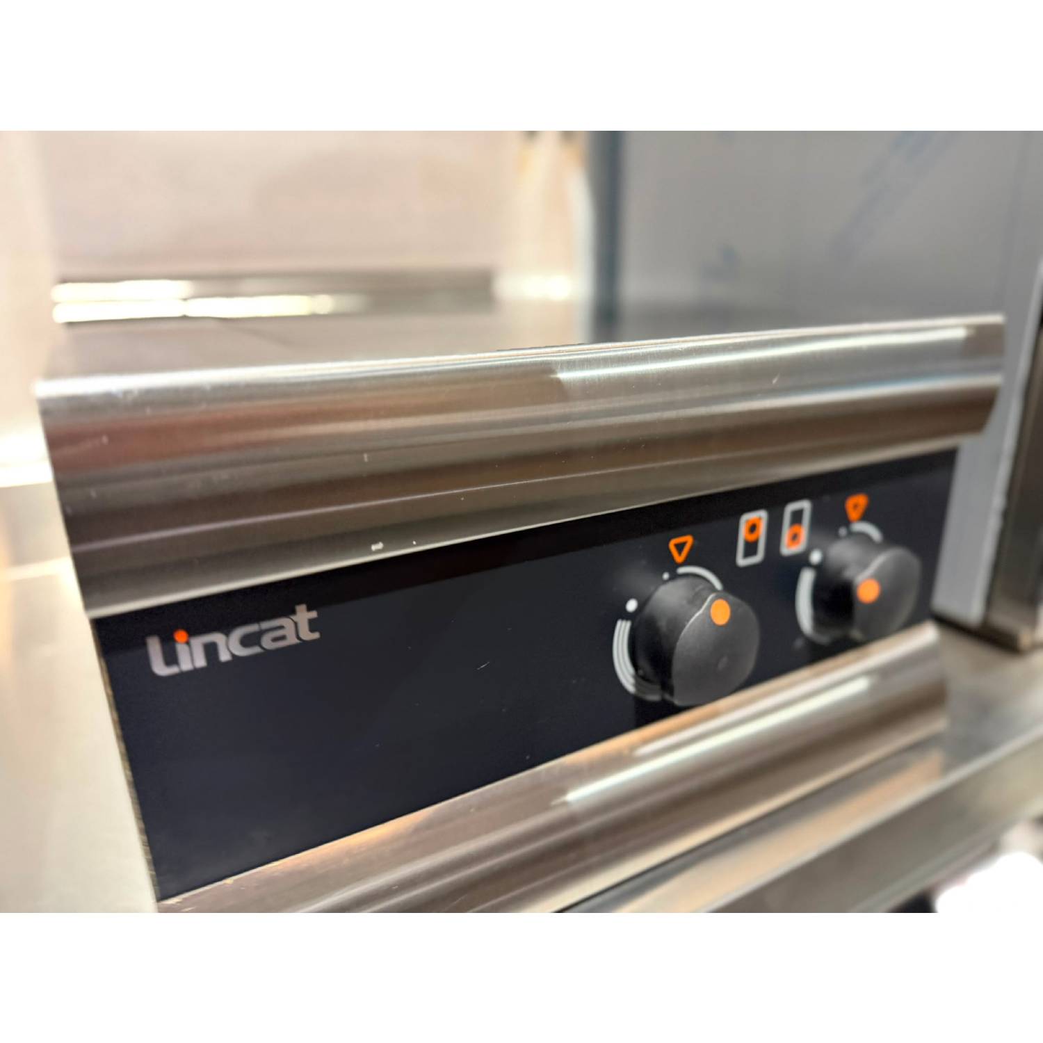 Reconditioned Lincat SLI21 Two Zone Induction Hob Reconditioned Lincat SLI21 Two Zone Induction Hob