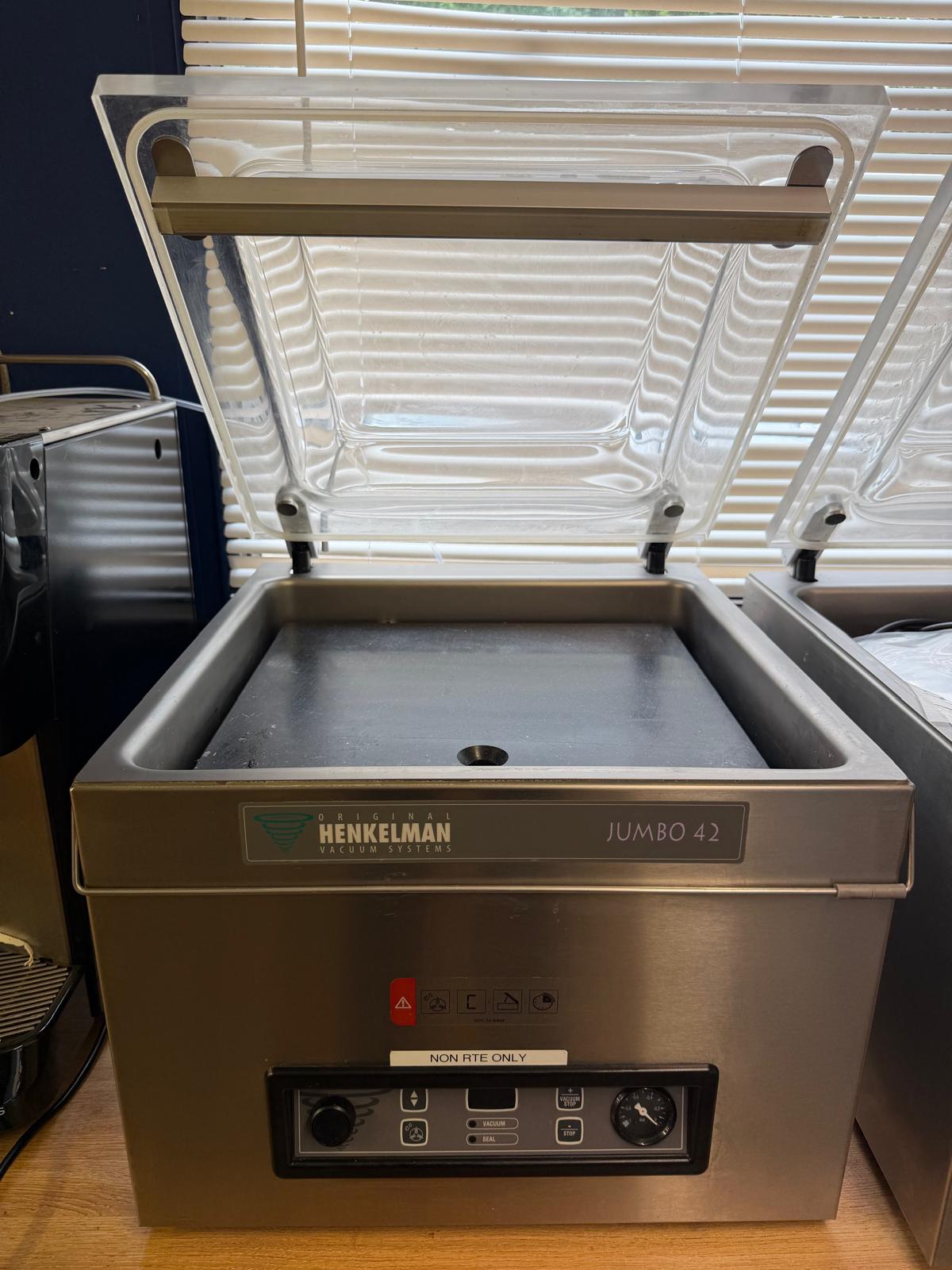 Reconditioned Henkelman | Jumbo 42 – Commercial Chamber Vacuum Sealer – 16 m³/h Reconditioned Henkelman | Jumbo 42 – Commercial Chamber Vacuum Sealer – 16 m³/h