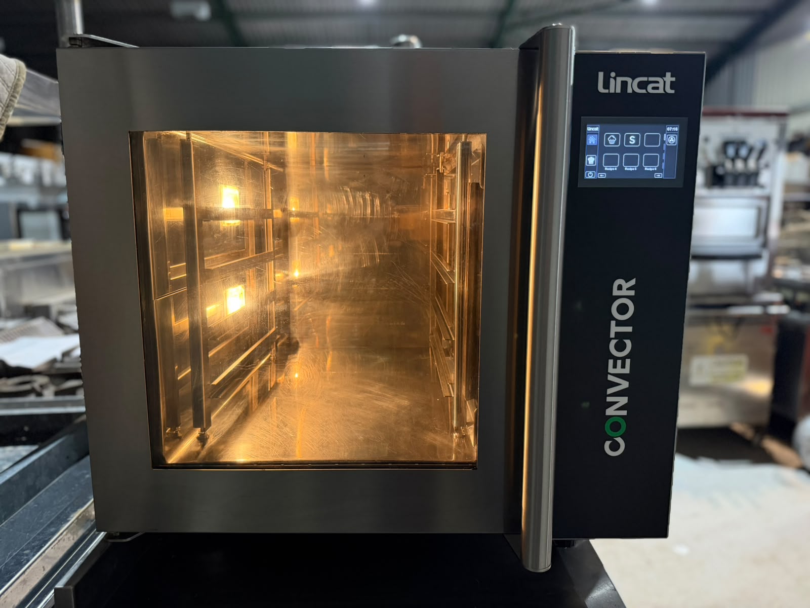 Reconditioned Lincat CO343T convection oven available now at £750 + VAT. Fully tested, professionally cleaned, 4 x GN1/1, 24 programmes. Call Anglia Catering Equipment.