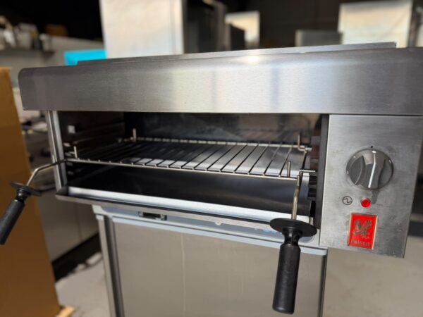 Reconditioned Falcon Dominator E3532 Electric Salamander Grill